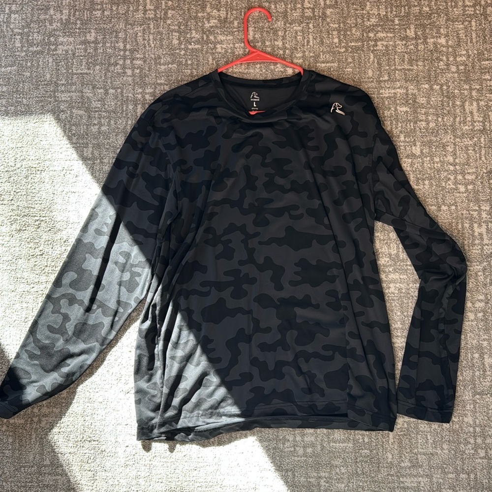 Men’s Rhoback long sleeve size large
